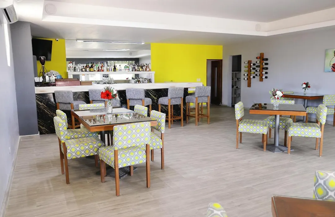 Hotel Capriccio Mare Y Restaurante-1